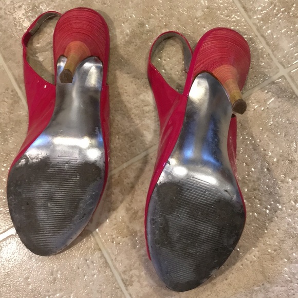 Jessica Simpson hot pink high heels - Picture 5 of 8